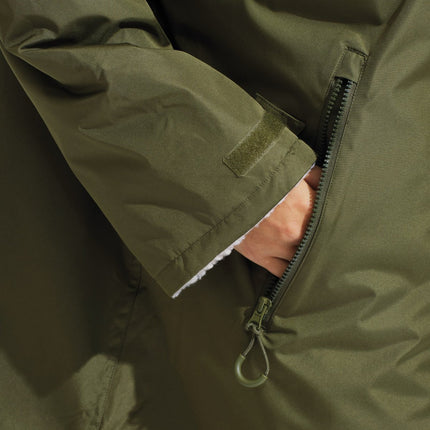 Adults TriDri® All-seasons waterproof changing robe